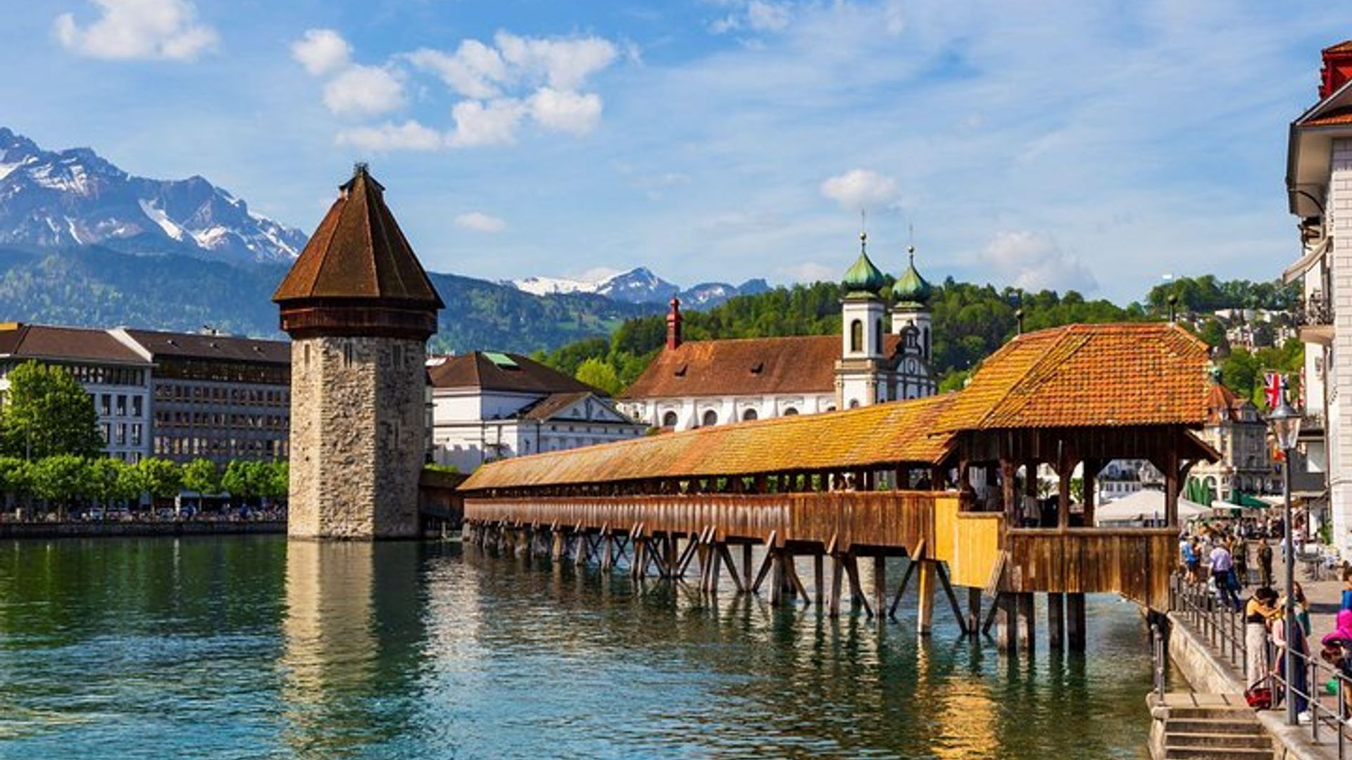 Visite de la ville de Lucerne avec croisière sur le lac Excursion en petit groupe au départ de Bâle