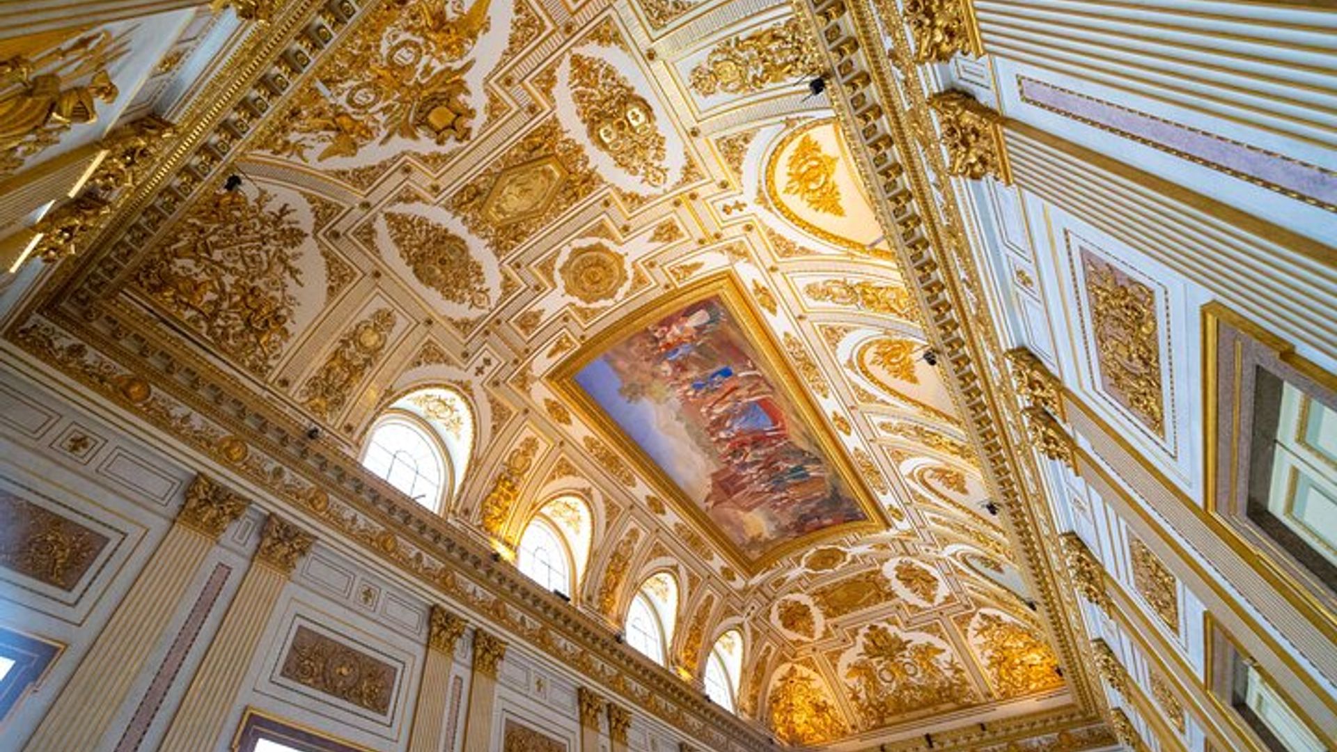 Caserta Royal Palace & Gardens Small Group Tour with Shuttle