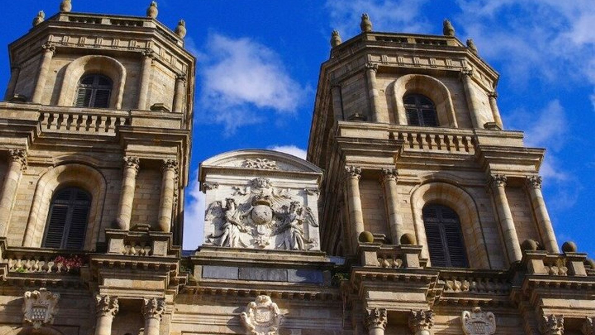 TOP Rennes: Visita Guiada Privada con tu Móvil