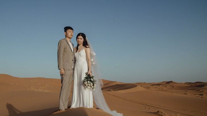Overnight desert camp experience : camel ride & Sandboarding