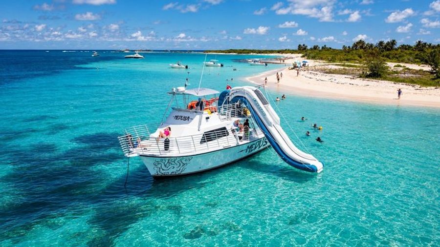 Fajardo Snorkel Tour with Lunch and Open Bar
