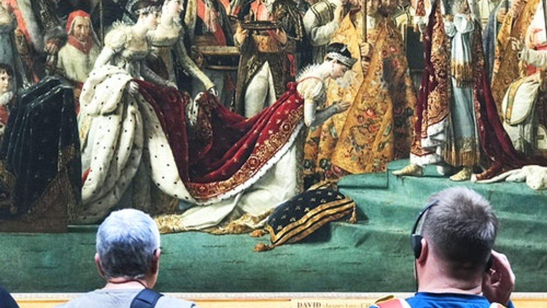 Louvre Museum: Dedicated Entry + Small Group Guided Tour