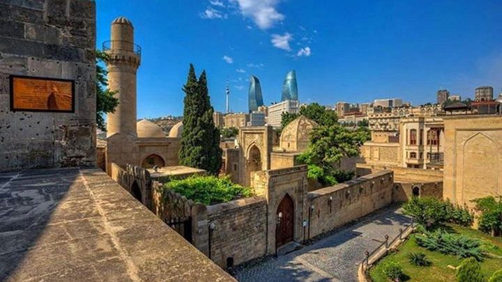 Old and Modern Baku Private City Tour