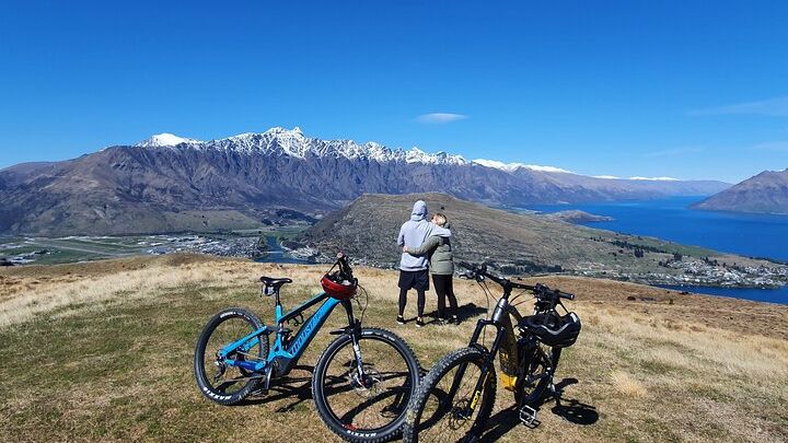 Short Queenstown Guided Electric Bike Tour