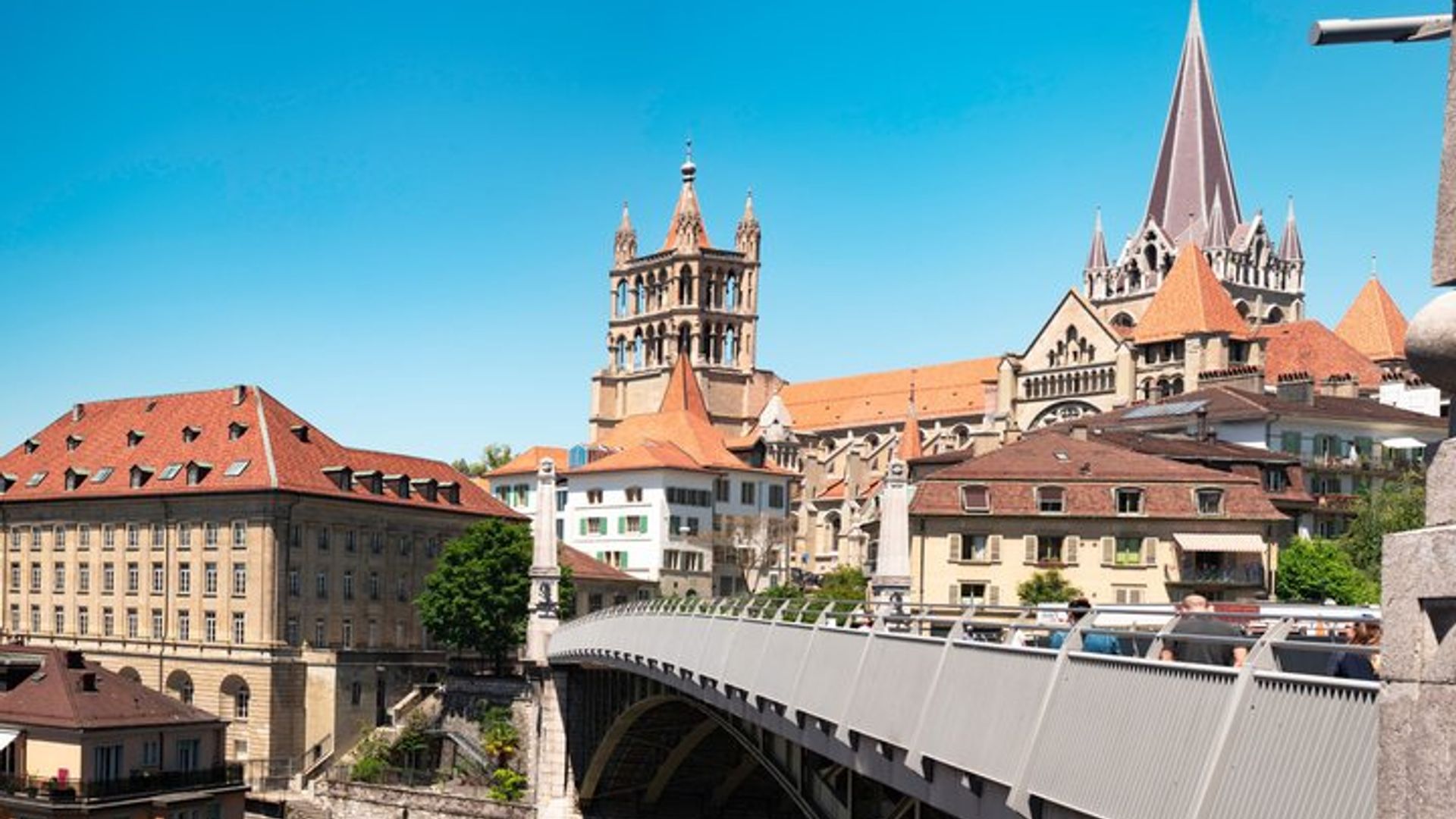 Visite guidée à pied en groupe de la vieille ville de Lausanne