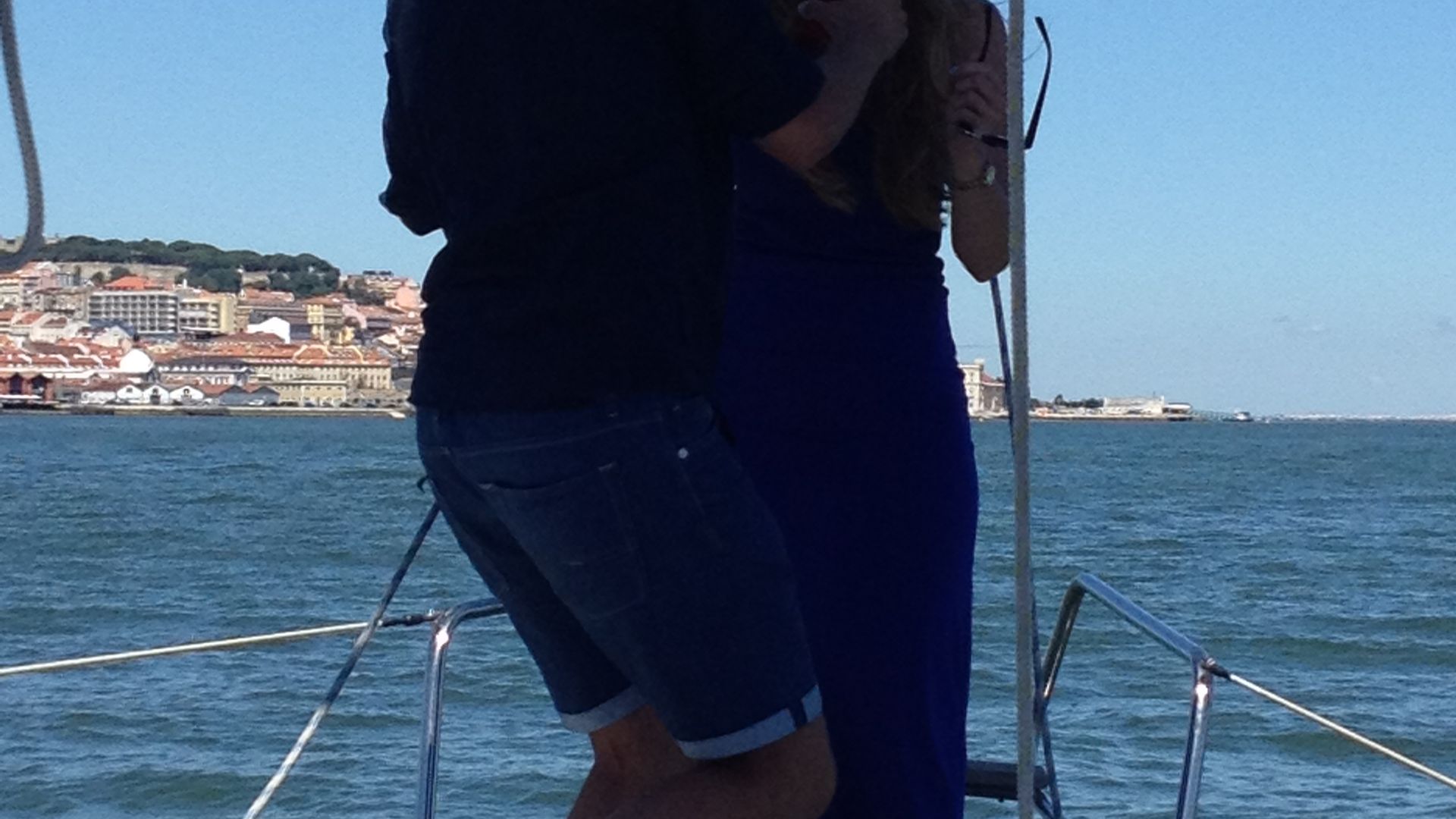 Lisbon Romantic Private 2h Cruise with sparkling wine