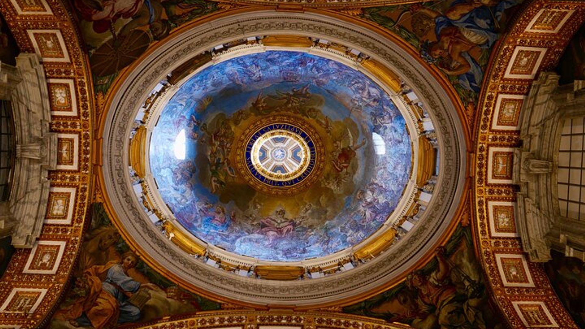 Tour pela Basílica de São Pedro com Subida ao Domo e Grutas
