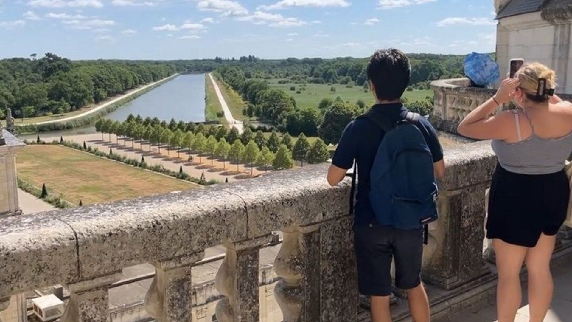 Visite des Châteaux de la Loire en Petit Groupe au départ de Paris avec Pickup