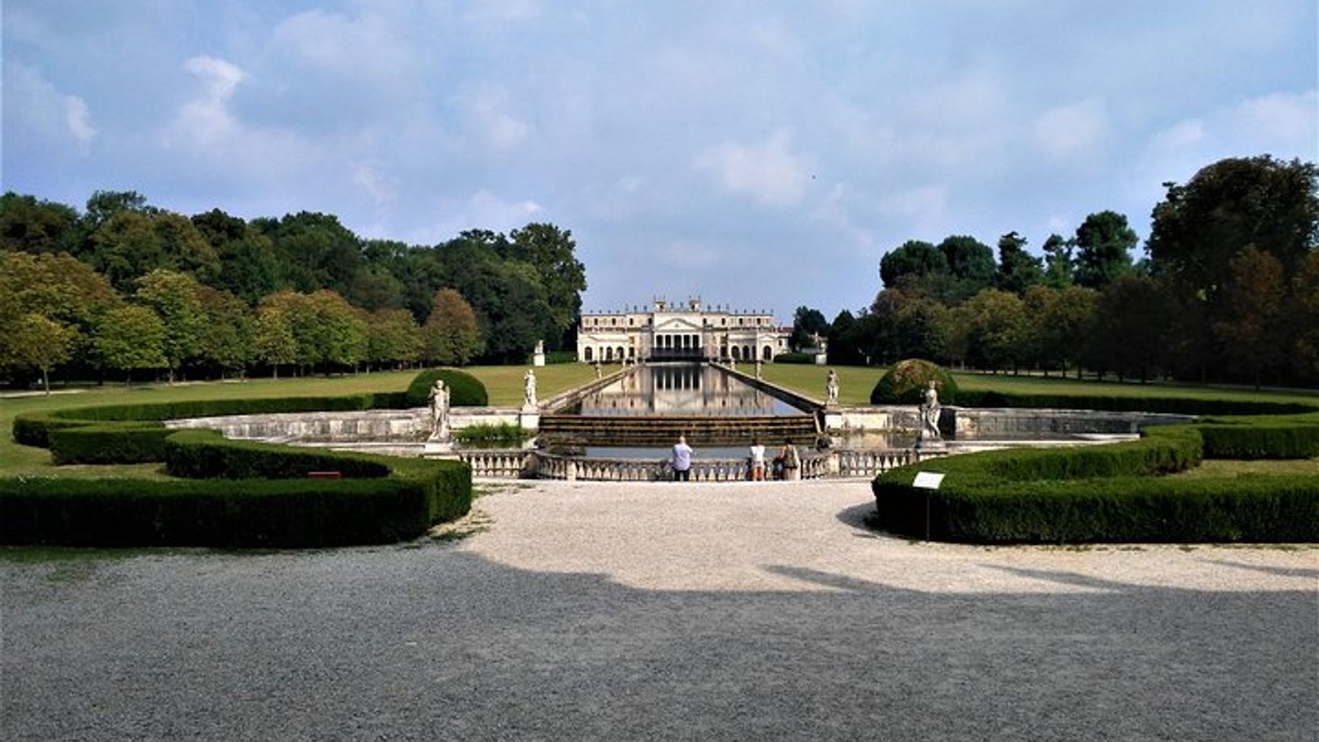 Tour to the Venetian Villas and the Brenta Riviera from Terme