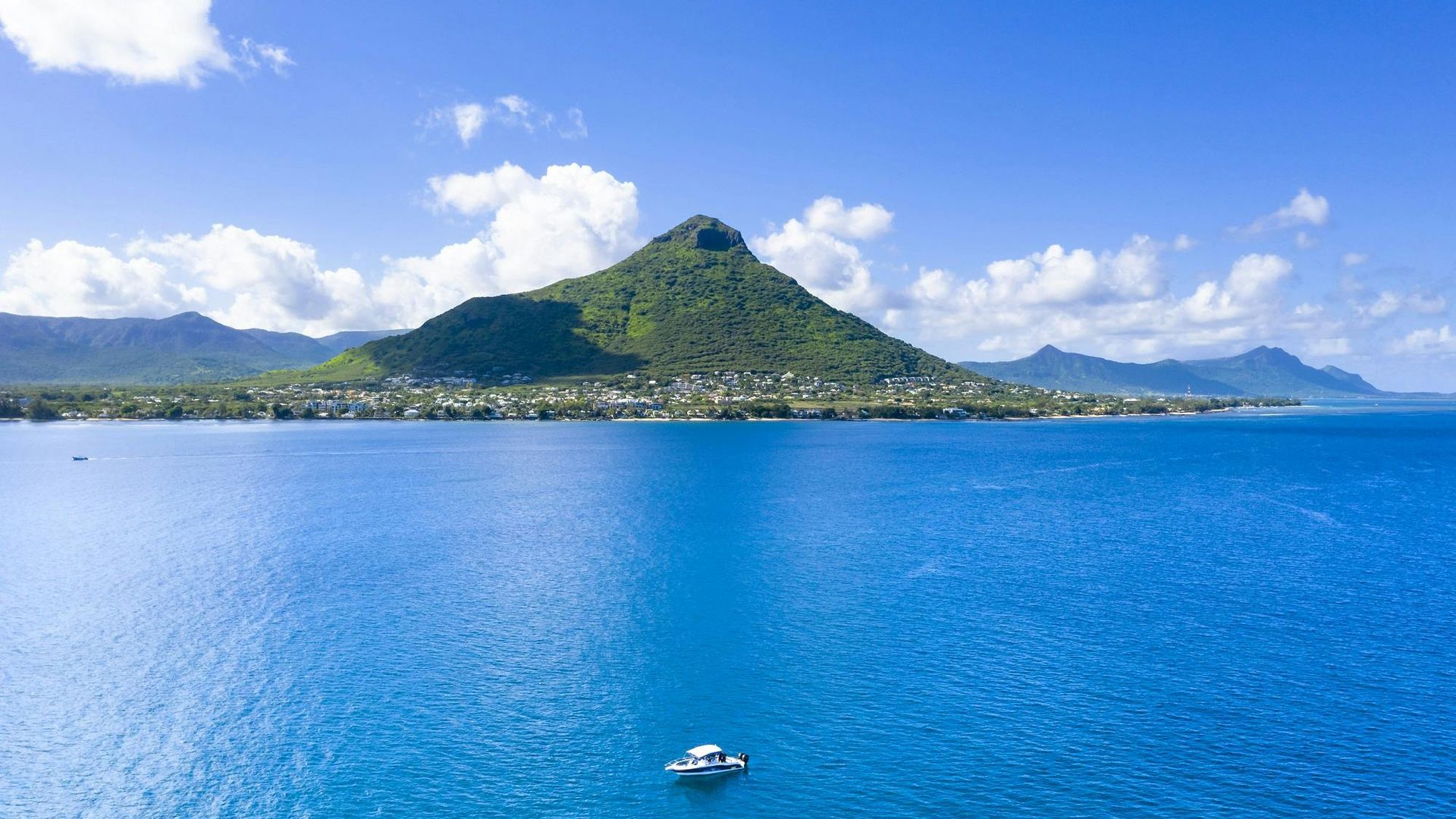 Recorrido en lancha rápida por Île aux Bénitiers