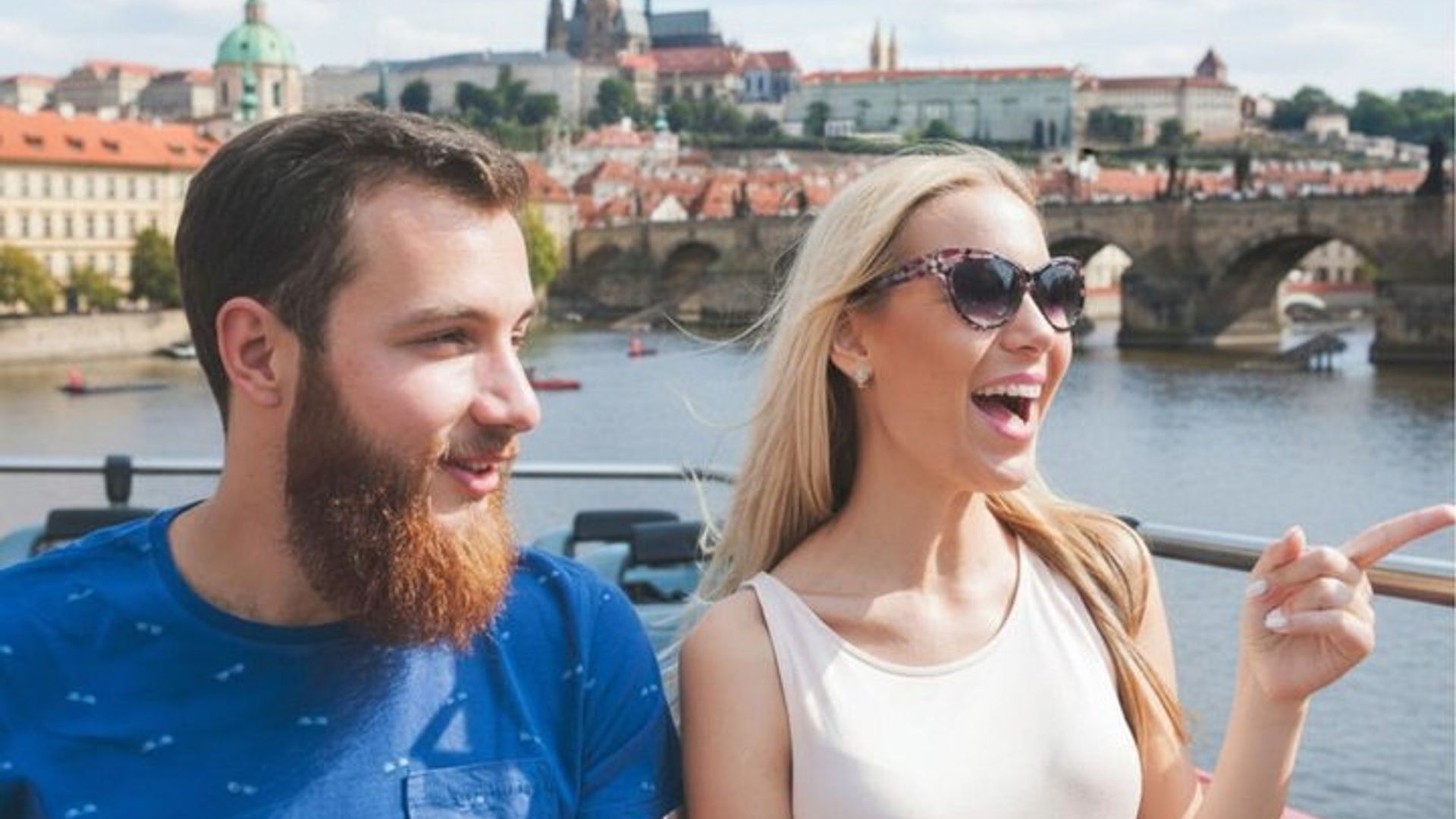 Best of Prague with Sightseeing Bus Tour, Cruise & Castle Entry