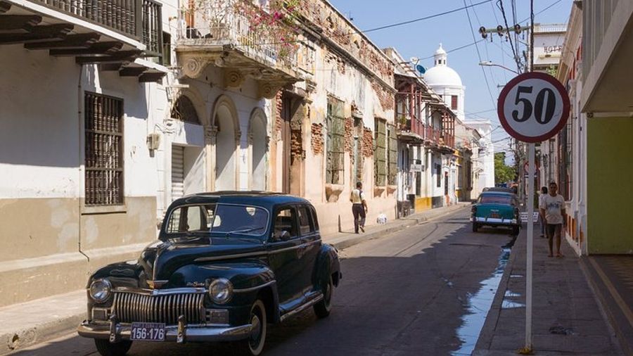 Santa Marta: Old Town and Quinta San Pedro Private Tour