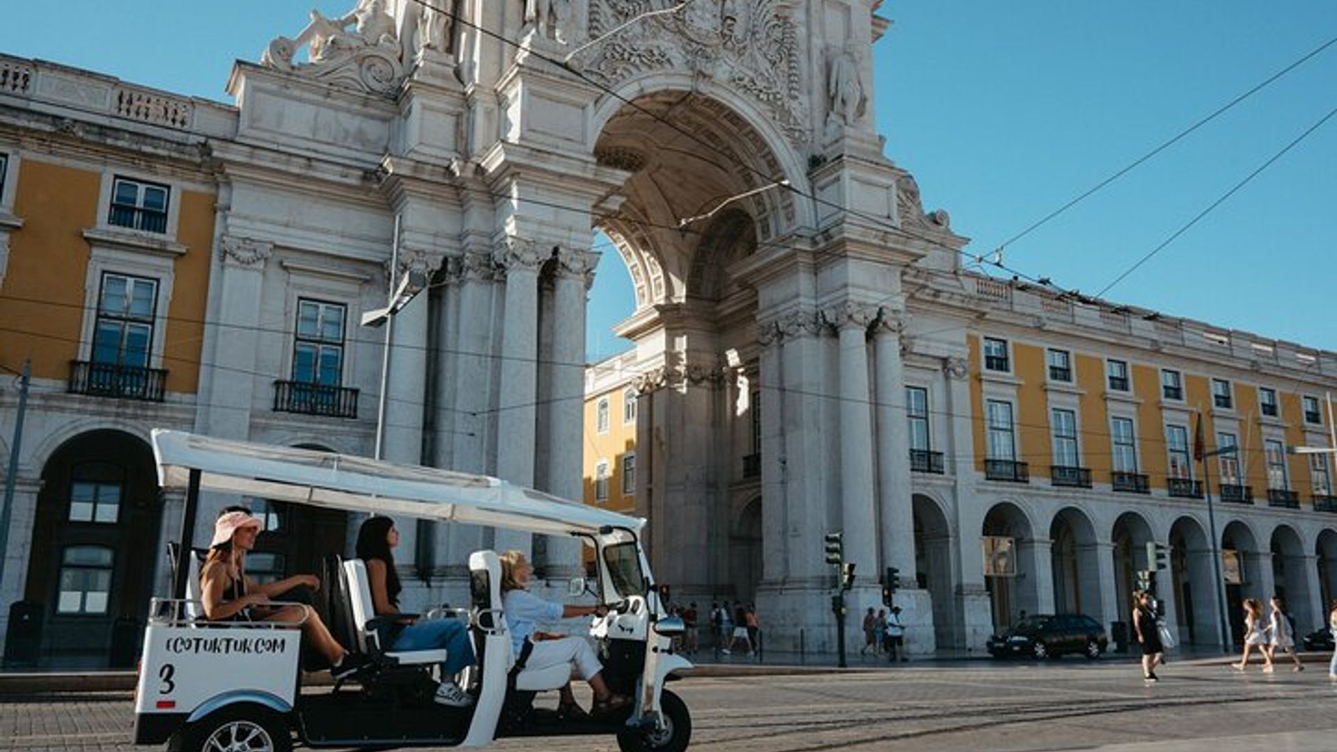 Lisbon Private Food and Wine Tuk-Tuk Tour image 3