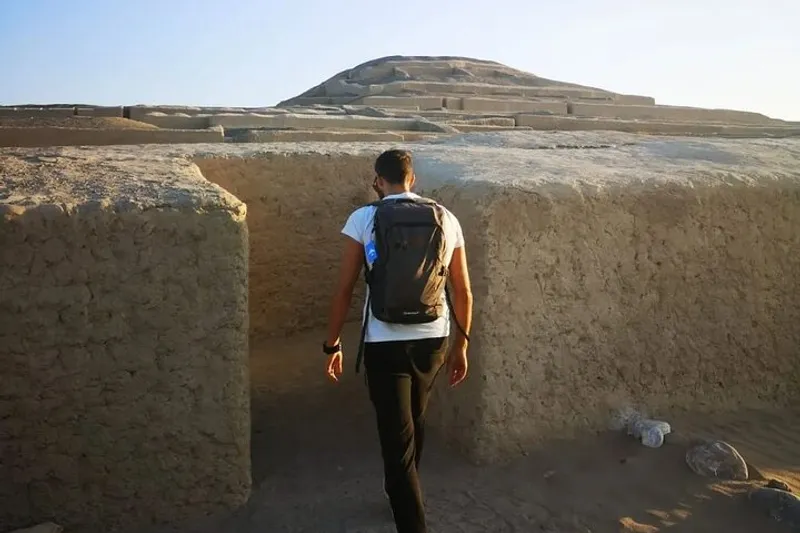 Nasca: Cahuachi Pyramids - Nazca Tour | Water Sports in Paracas