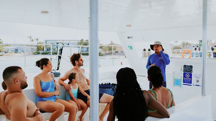 Iconic Aruba Sail and Snorkel Experience