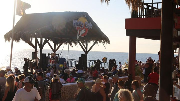 Negril 7 Mile Beach & Ricks Cafe Sunset Tour (Private )