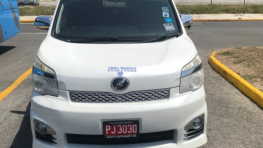 Private Roundtrip Transfer from Sangster Intl Airport to Negril Hotels
