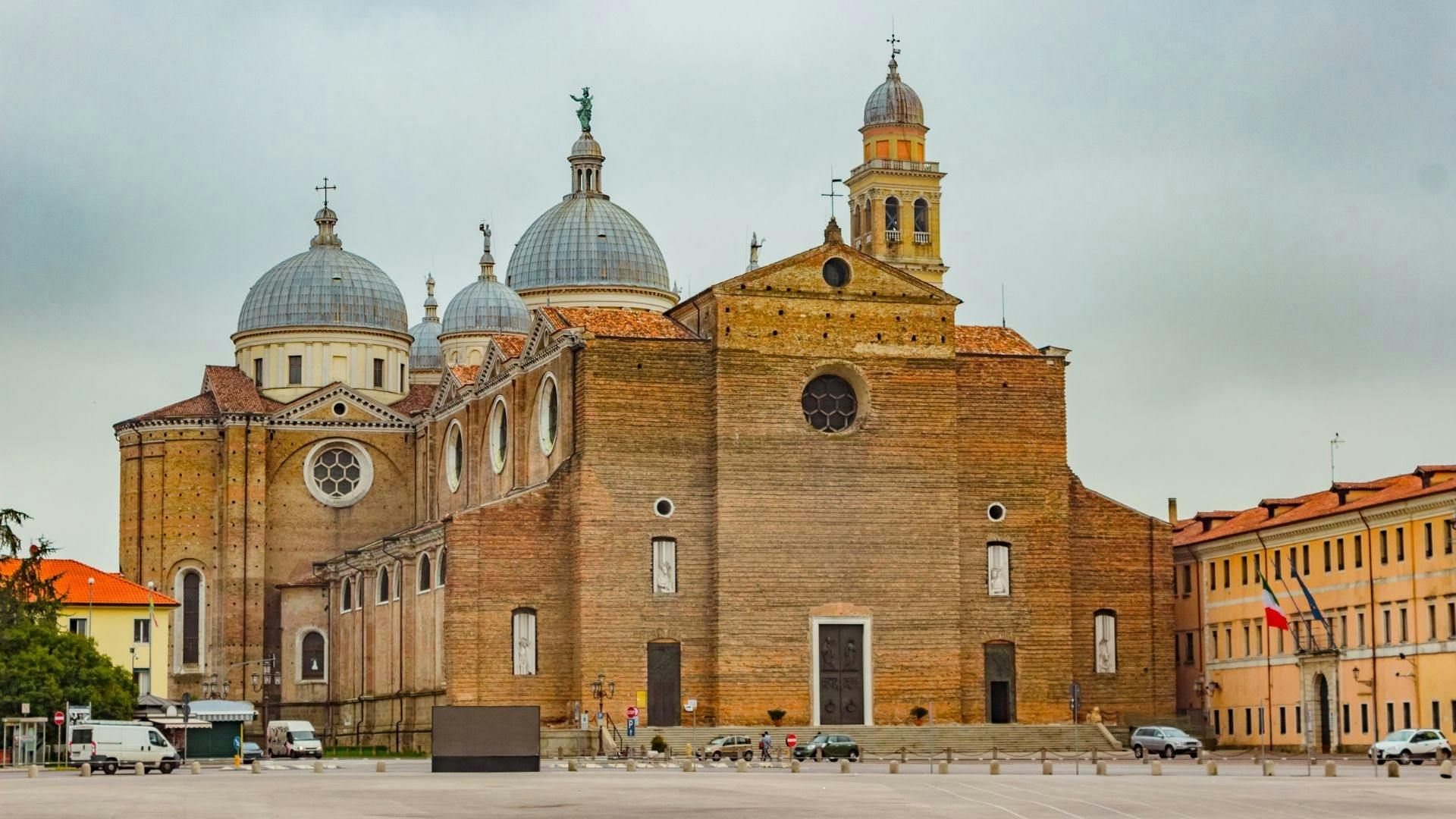 Padova Walking Tour With a Local