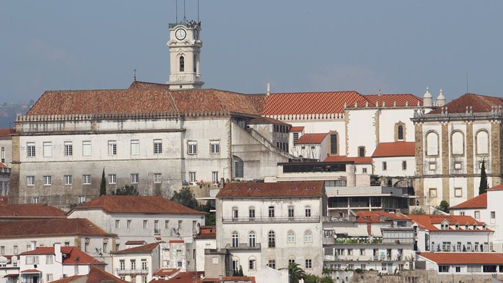 Transfert privé Lisbonne-Porto avec 2 (deux) visites