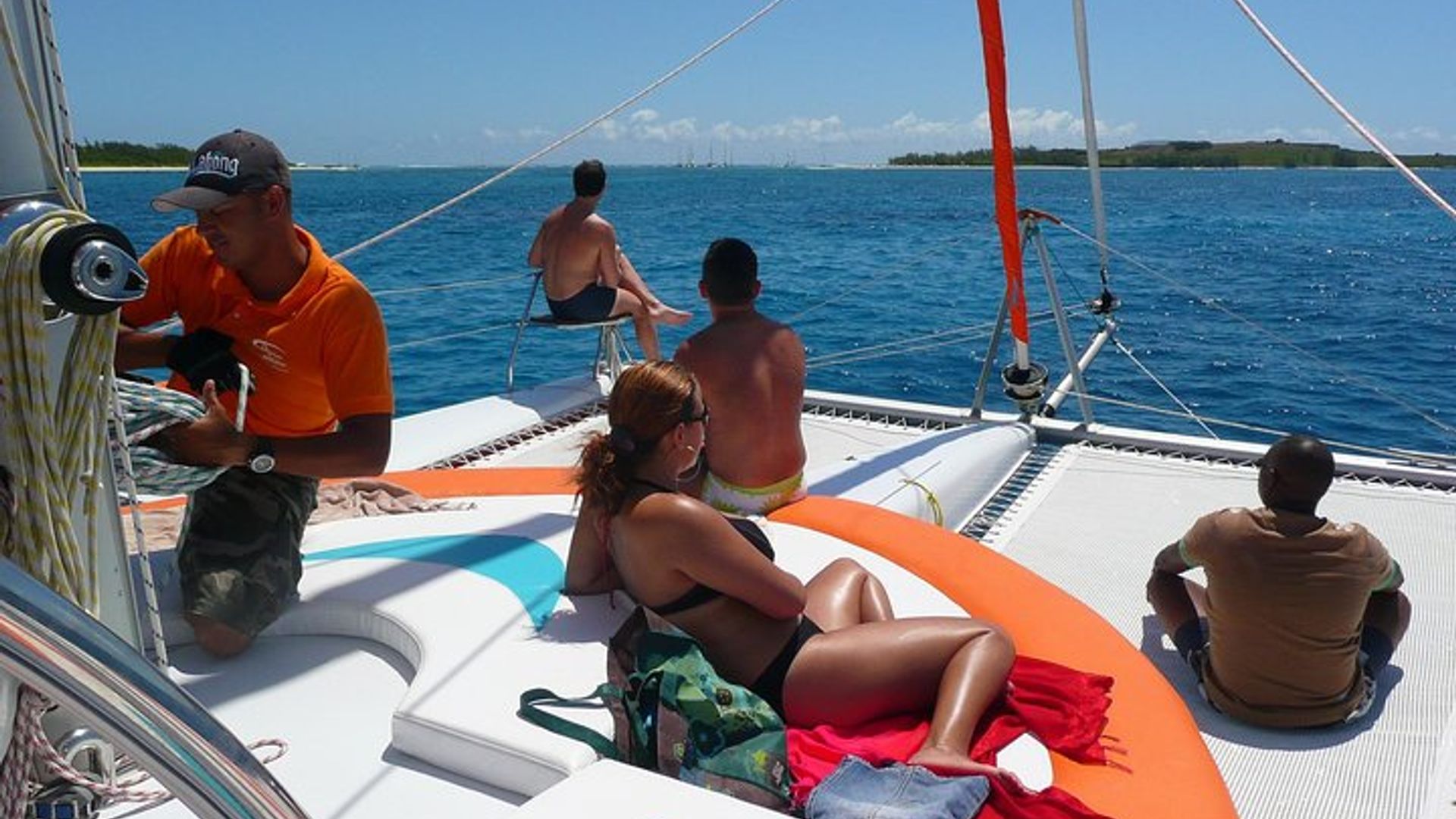 Ilot Gabriel Full-Day Catamaran Cruise From Grand Baie