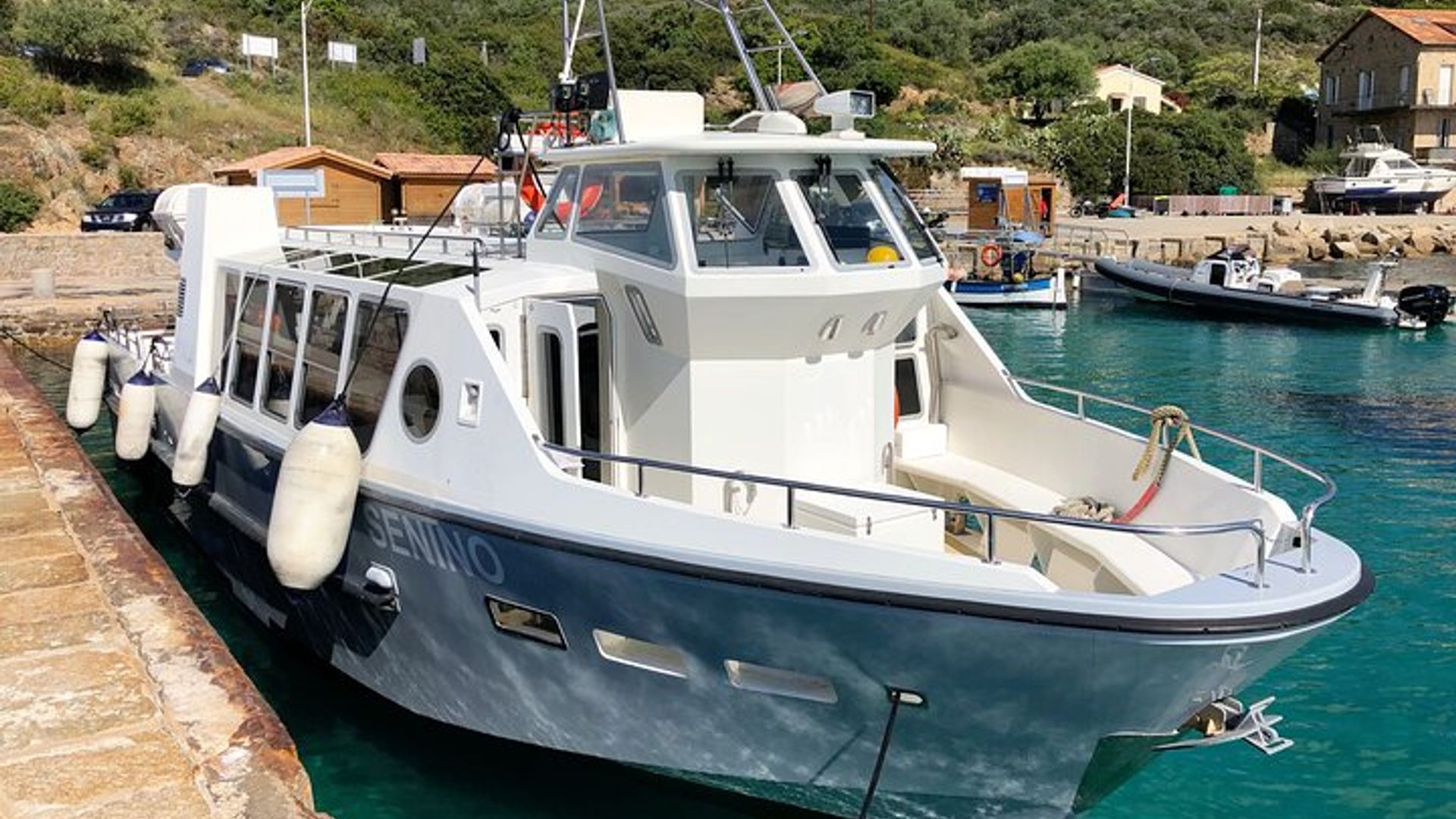 De Sagone/Cargèse: Scandola Girolata 2h Calanques Piana Baignade