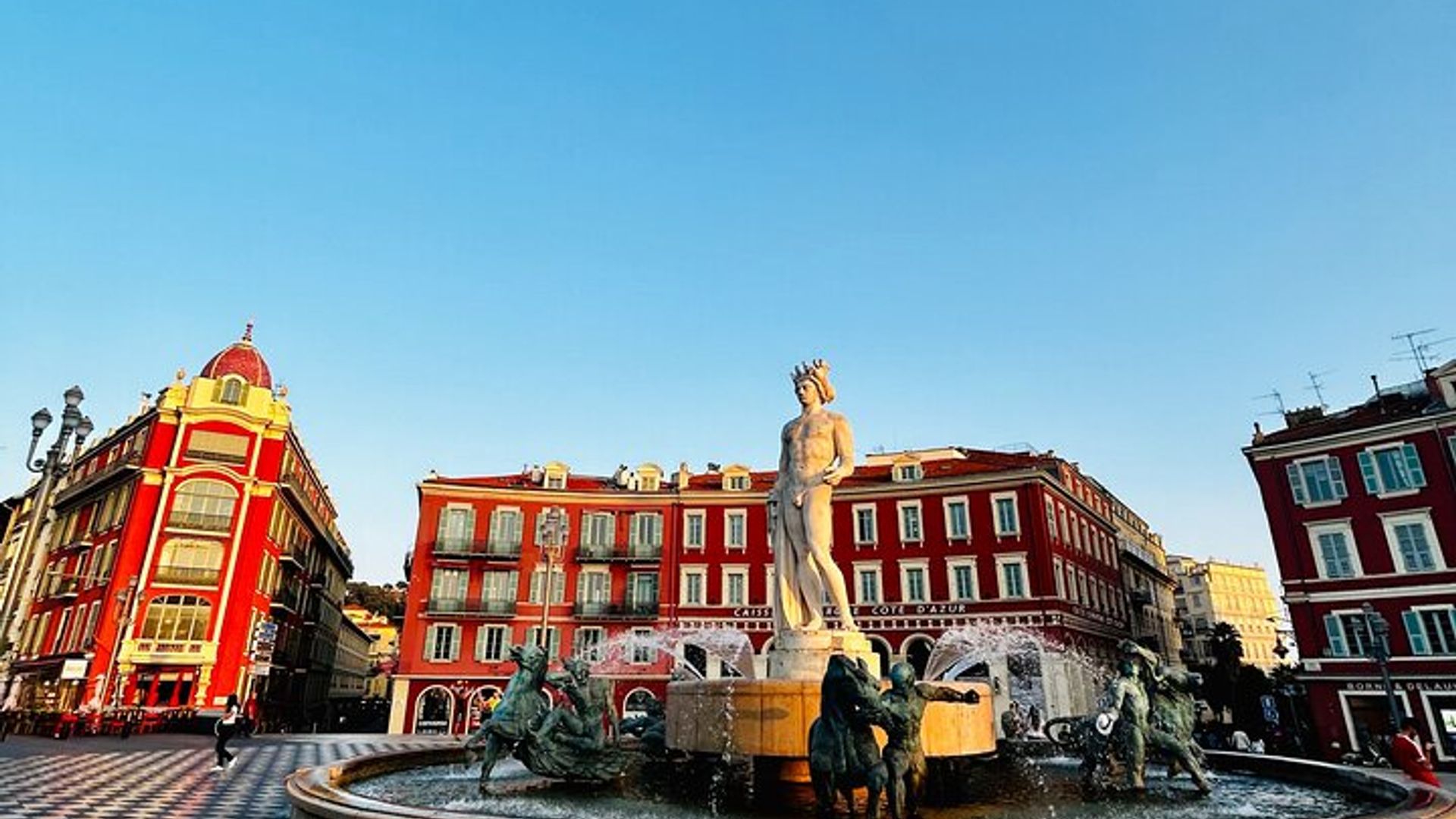 Guided Walking Tour in Nice France