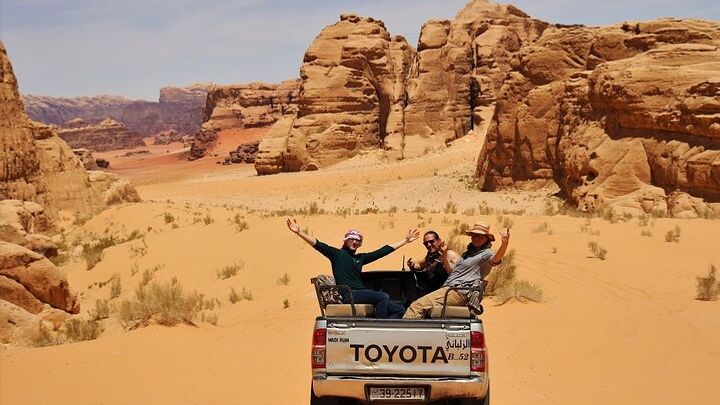 Full-Day 4x4 Wild Desert Expedition with night in private tent