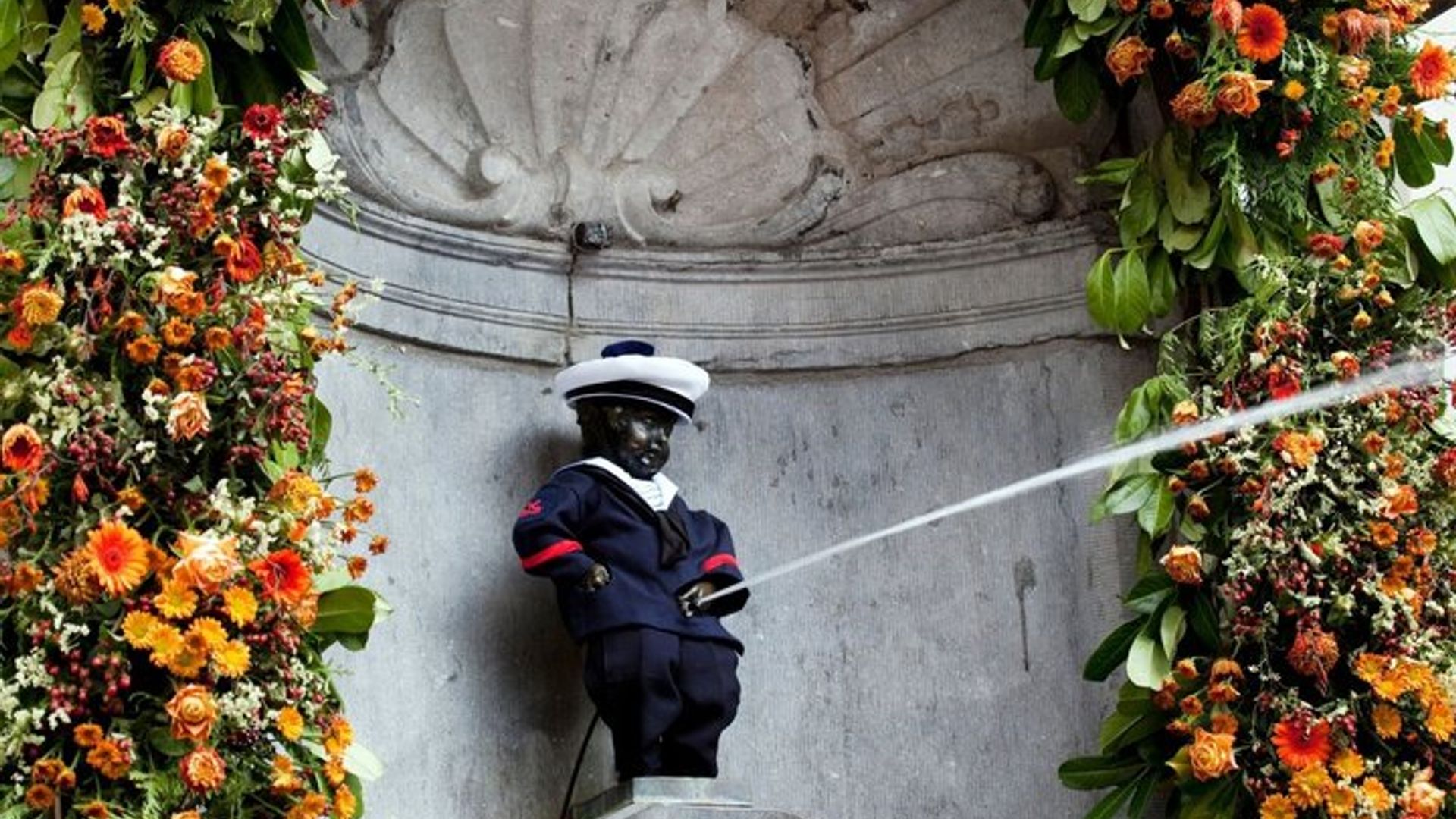 Bruselas búsqueda del tesoro & tour a pie autoguiado