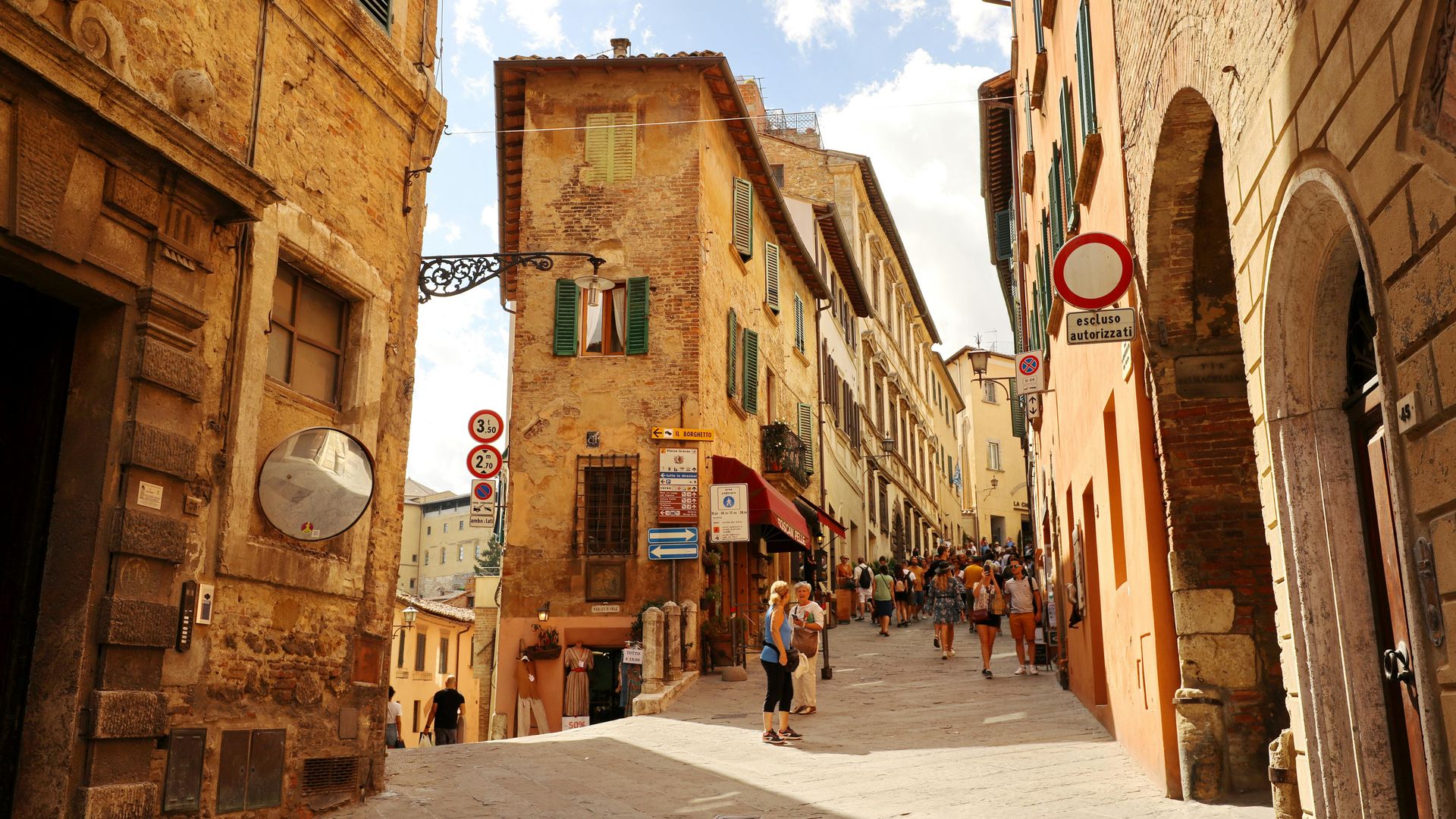 Val d'Orcia Masterpiece: E-Bike, Brunello & UNESCO Views