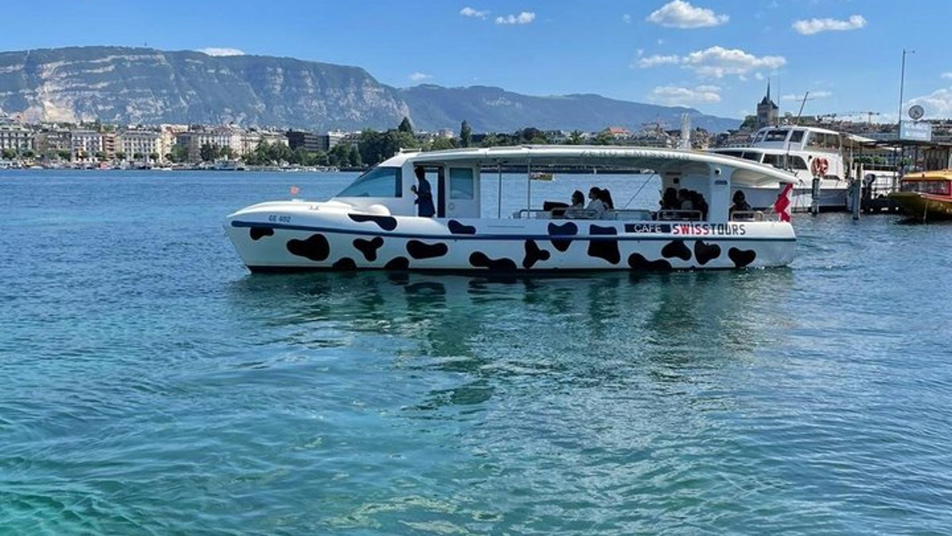 Genf: Sightseeing-Kreuzfahrt in kleiner Gruppe mit Wein und Aperitifs