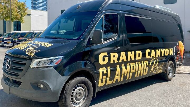 Grand Canyon Helicopter and Ranch Adventure by Luxury Vehicle