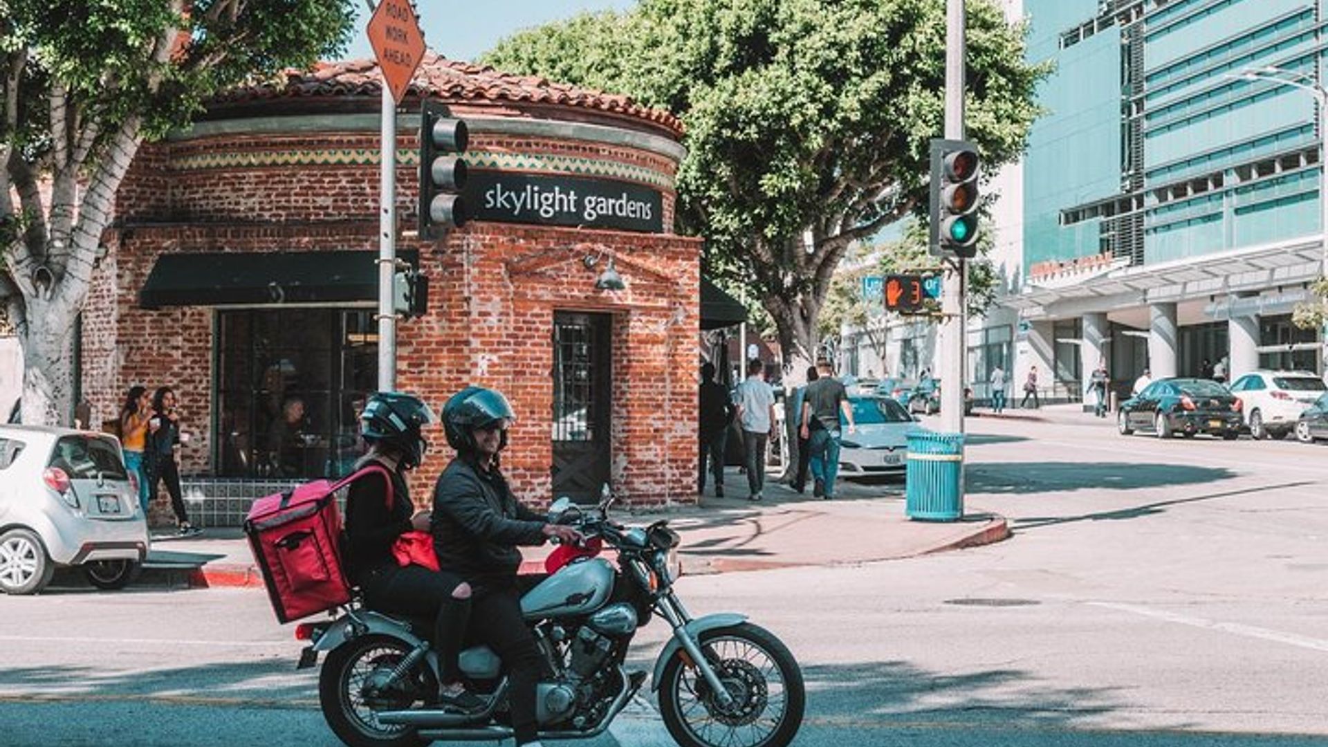Westwood LA Self-Guided Tour with Fun Facts and Photo Ops