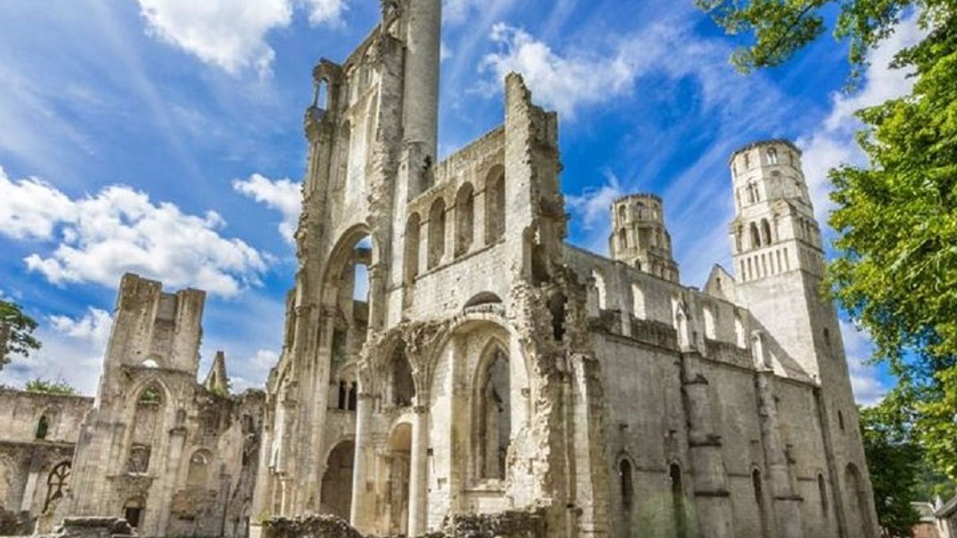 Visite privée: excursion d'une journée à Rouen, Bayeux et Falaise, au départ de Rouen