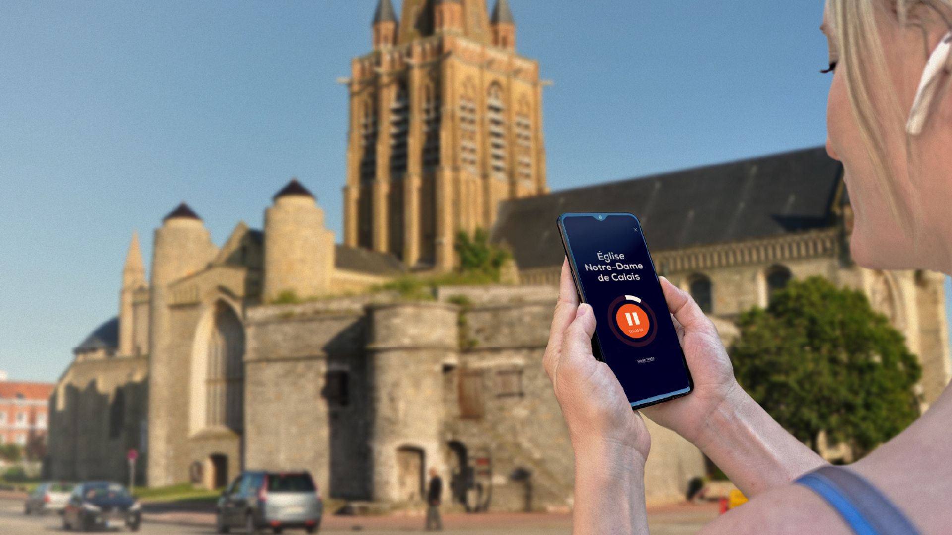 Calais: Audio Guided Walking Tour (2:15 - 24 audio comments)