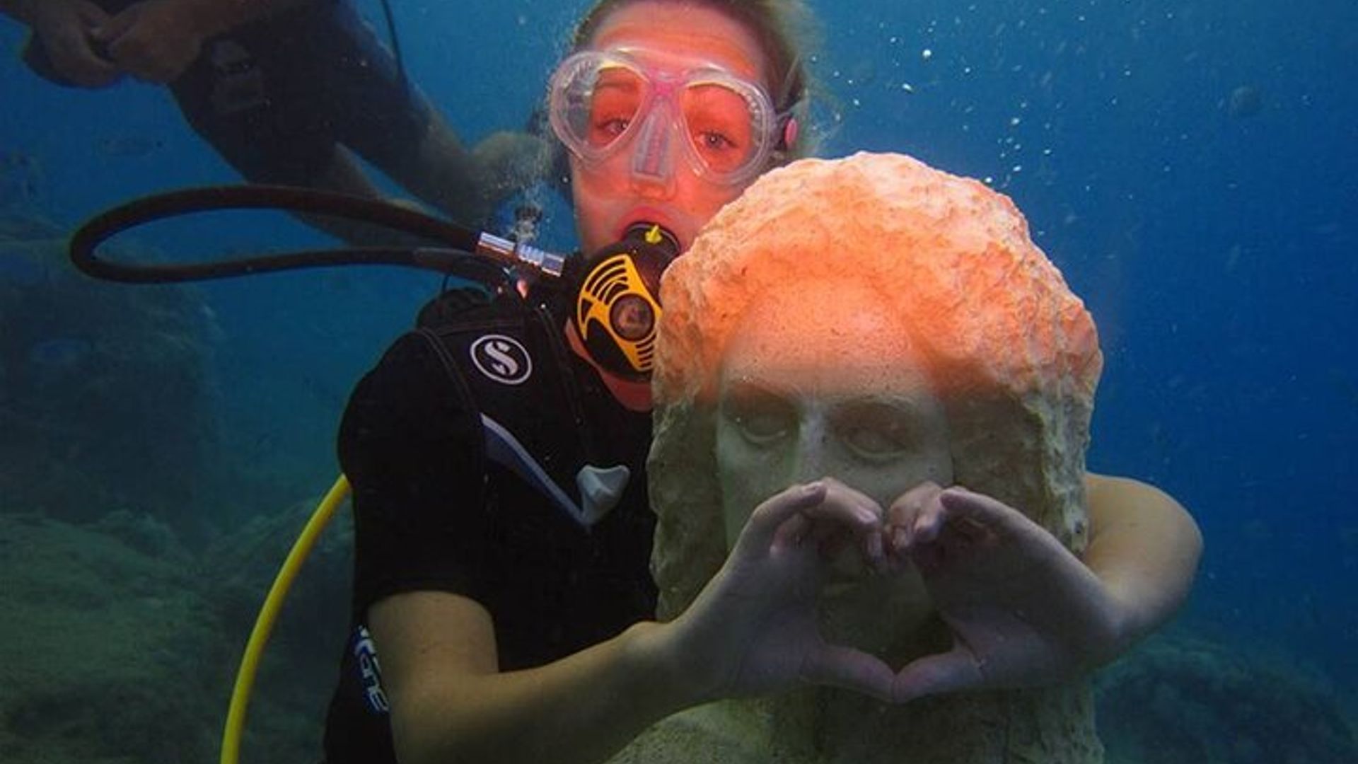 Side Scuba Diving Adventure with Lunch & Roundtrip Transfer