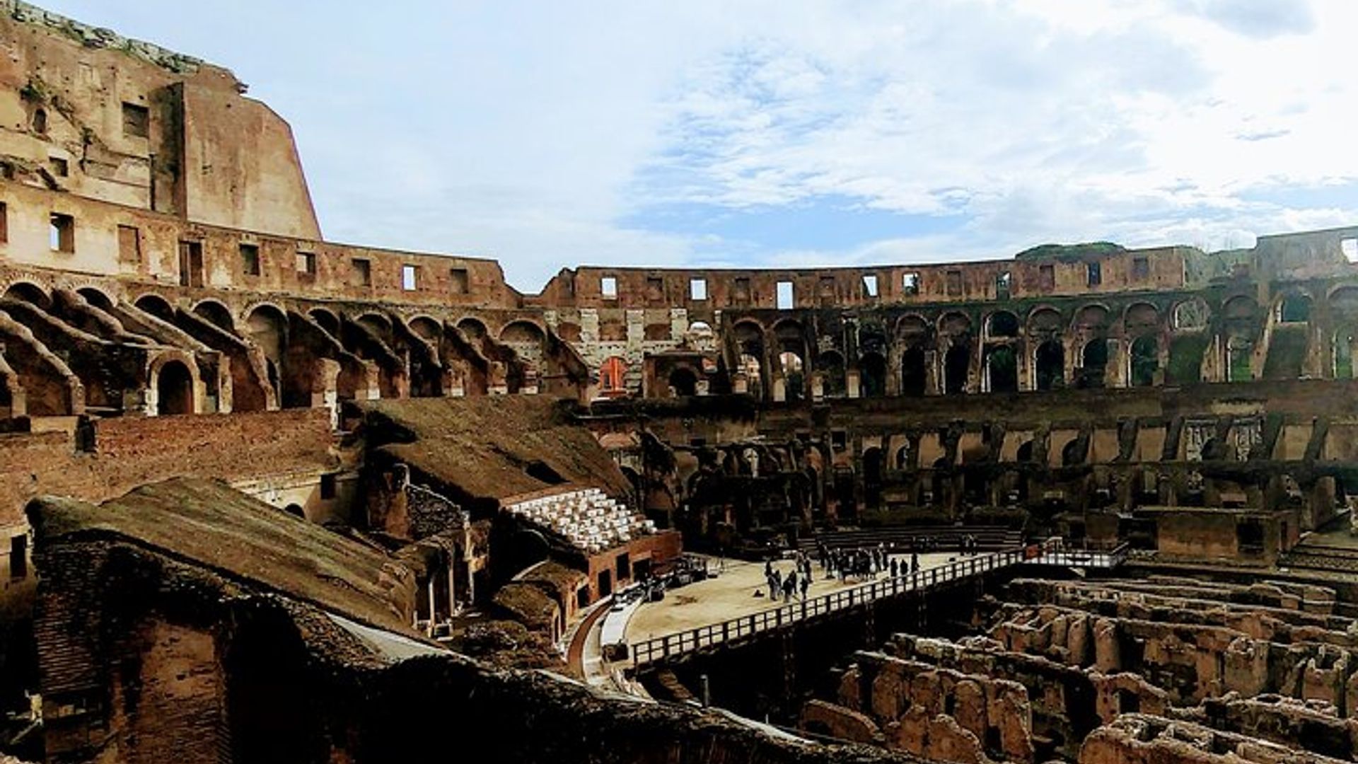 Biglietto Salta Fila per il Colosseo con Upgrade Opzionale per Guida Turistica