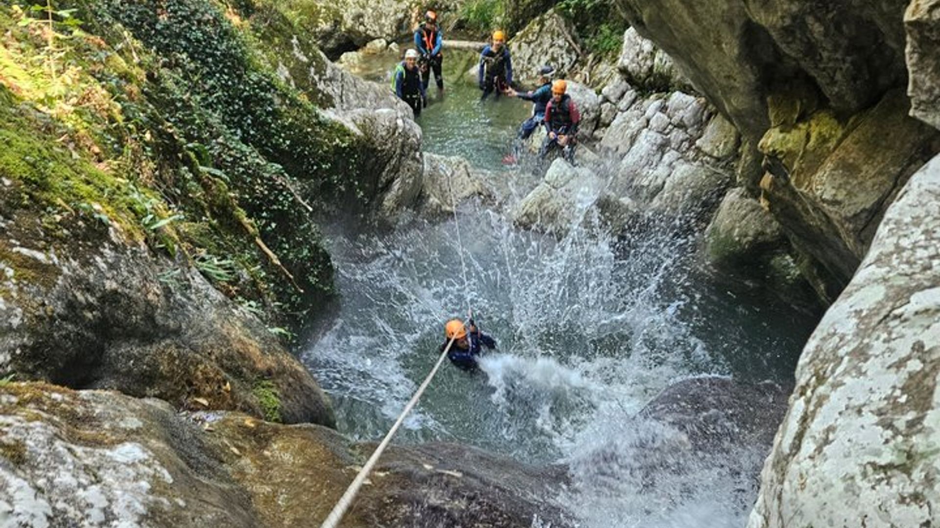 Aquatic afterwork in the Canyon of Versoud
