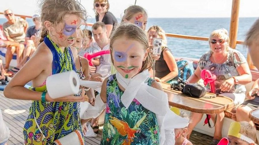 Pirate Adventure Cruise incl. Lunch from Side