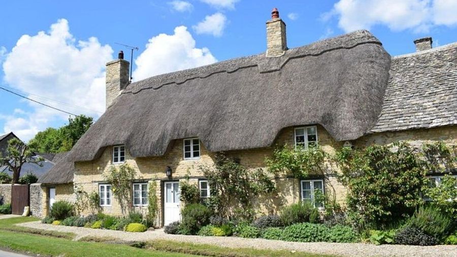 Cotswolds Villages Full-Day Small-Group Tour from Oxford