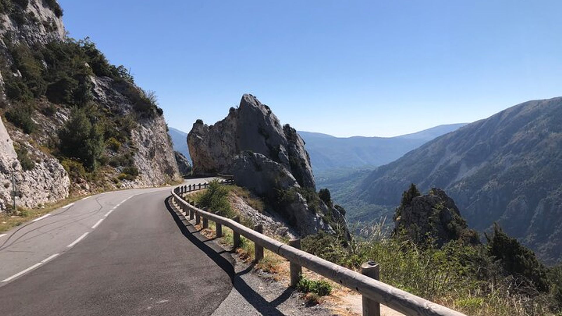 Die Landschaft der Französischen Riviera