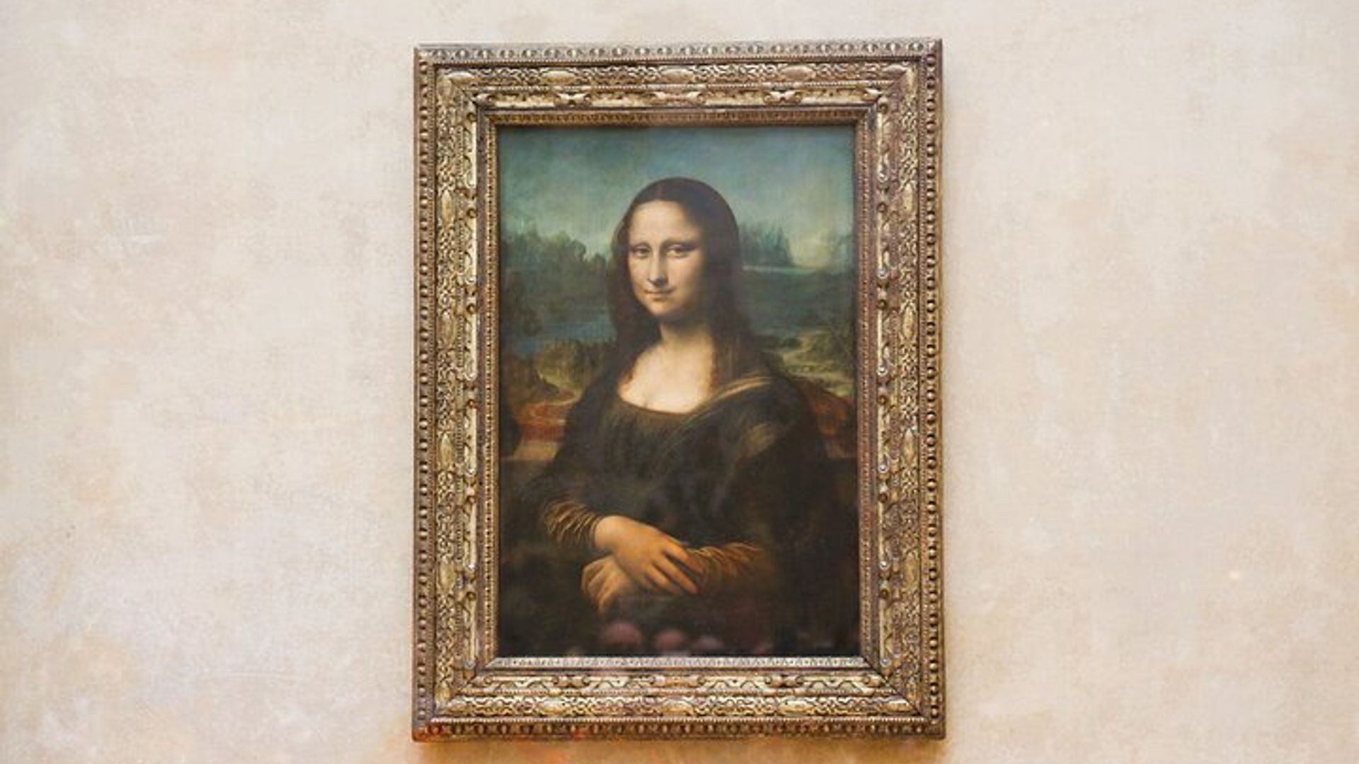 Paris: Louvre and Wine & Cheese Tasting Guided Two-in-One Tour