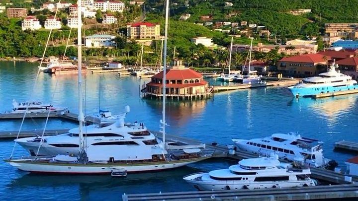 St. John Island and Trunk Bay Beach Tour With Pickup