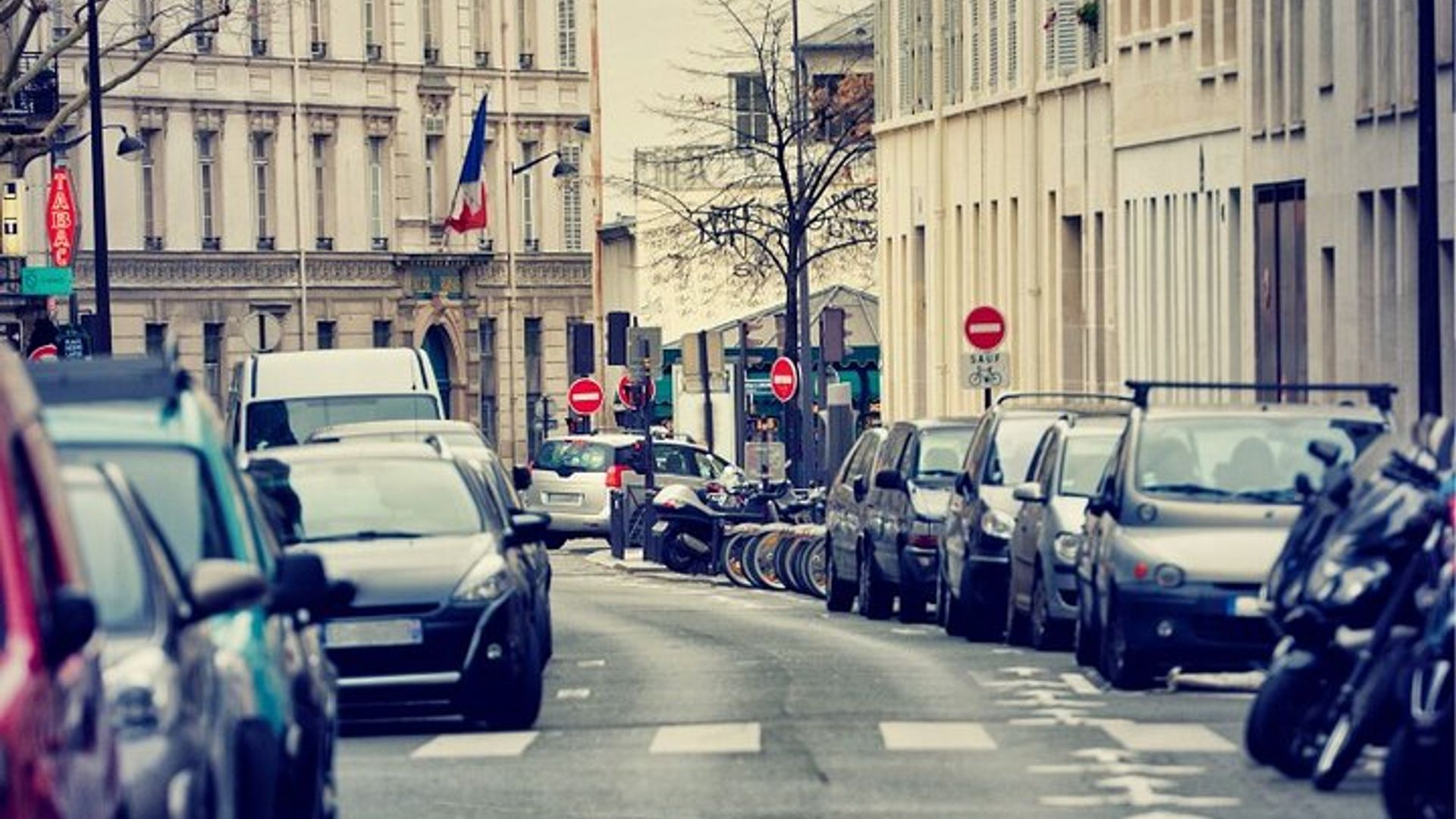 Transfert privé de l'aéroport Paris CDG ou ORY au centre-ville