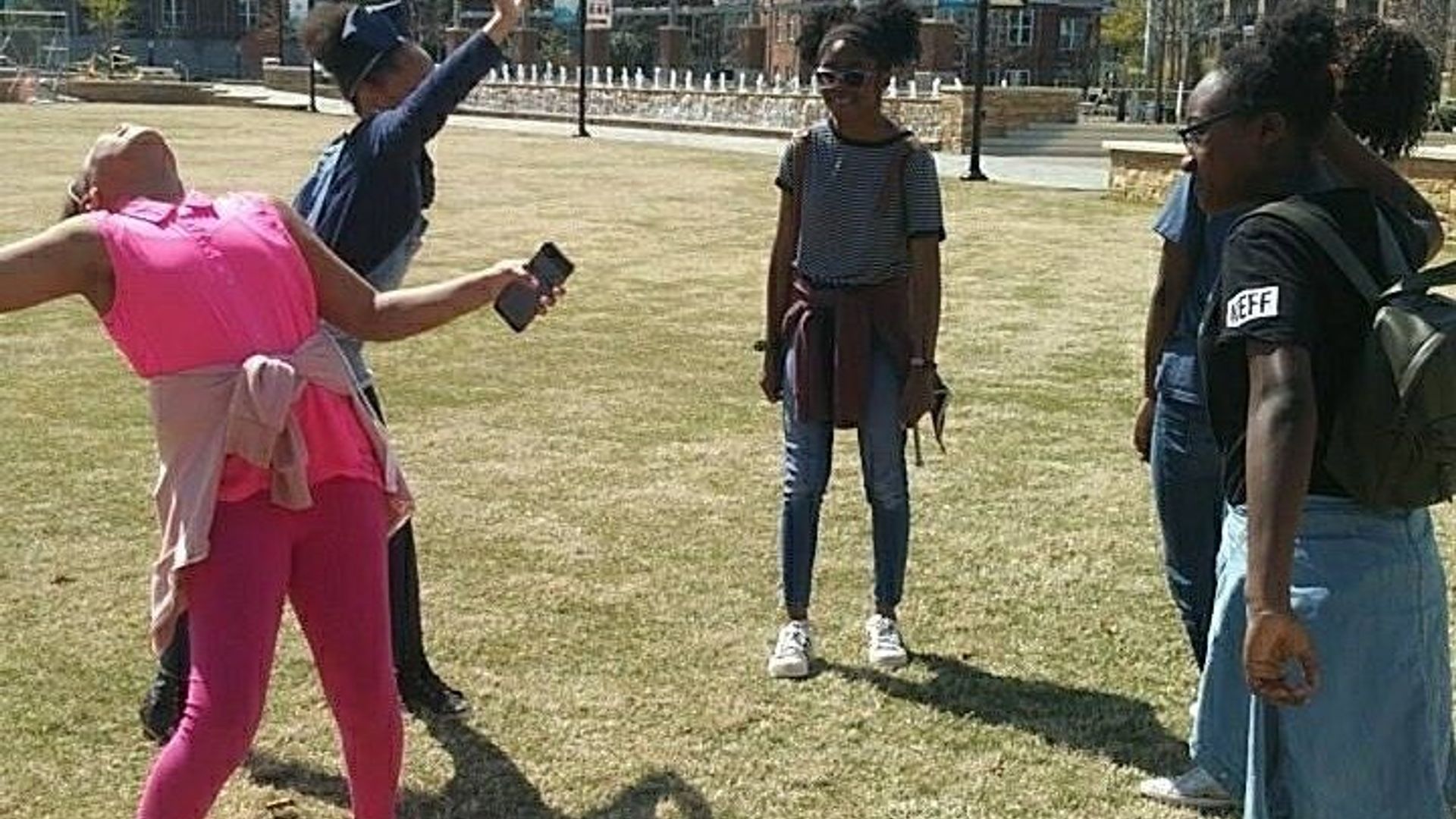Adventurous Scavenger Hunt in Newark by Zombie Scavengers
