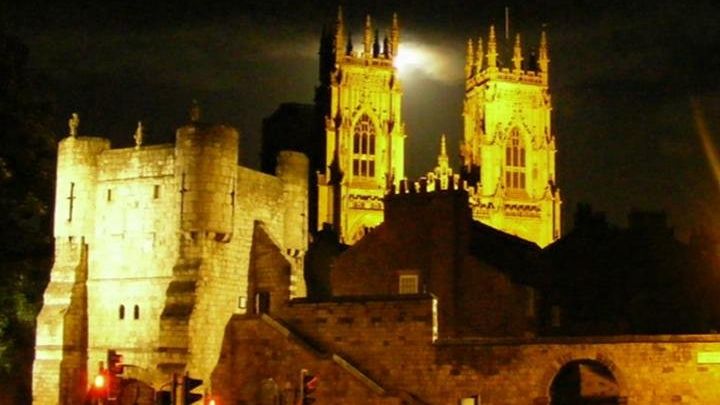 York Private Ghost Tour with York Minster and The York Dungeon