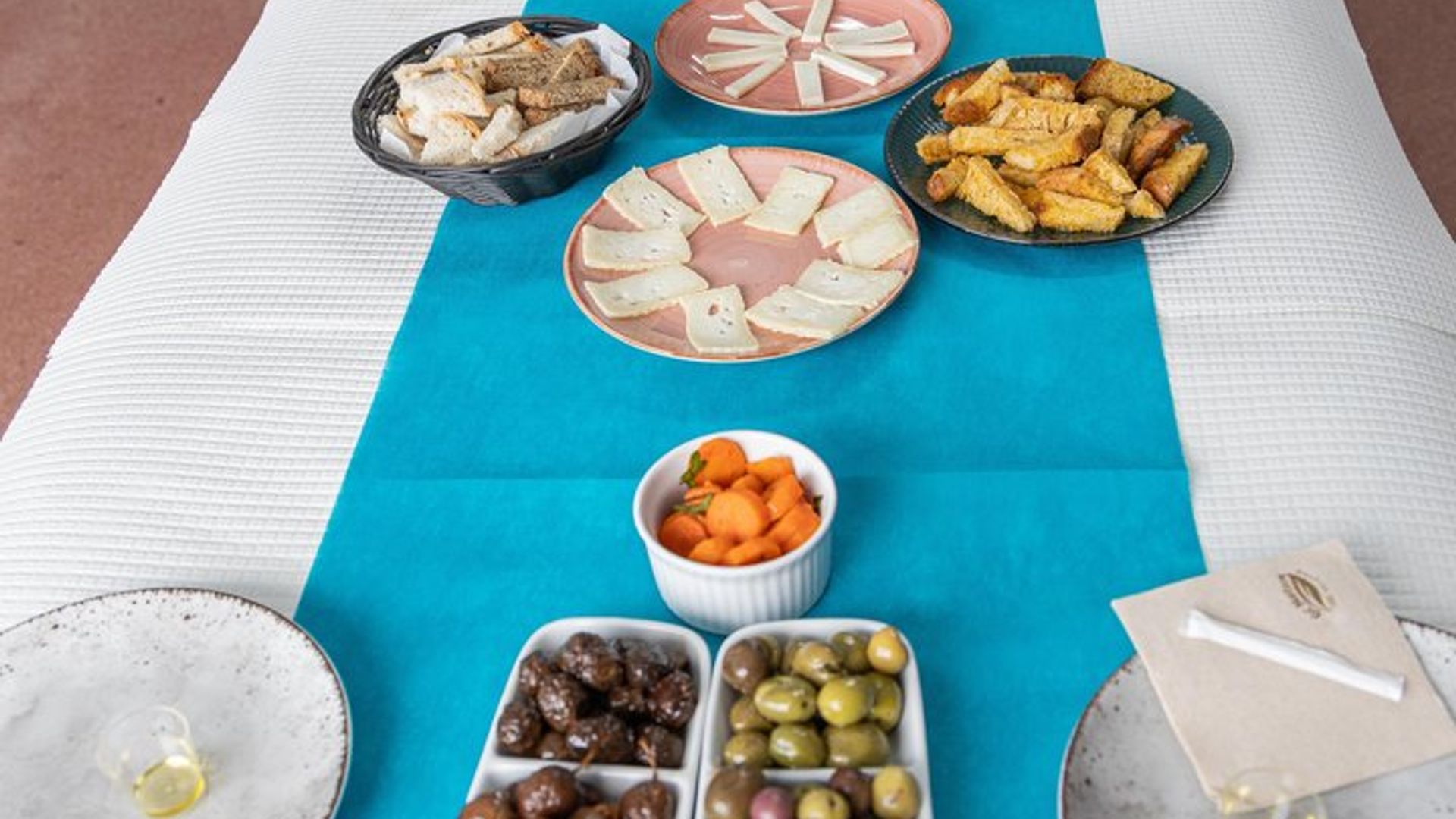 Tavira : Visita guiada a la fábrica de aceitunas & Experiencia de cata