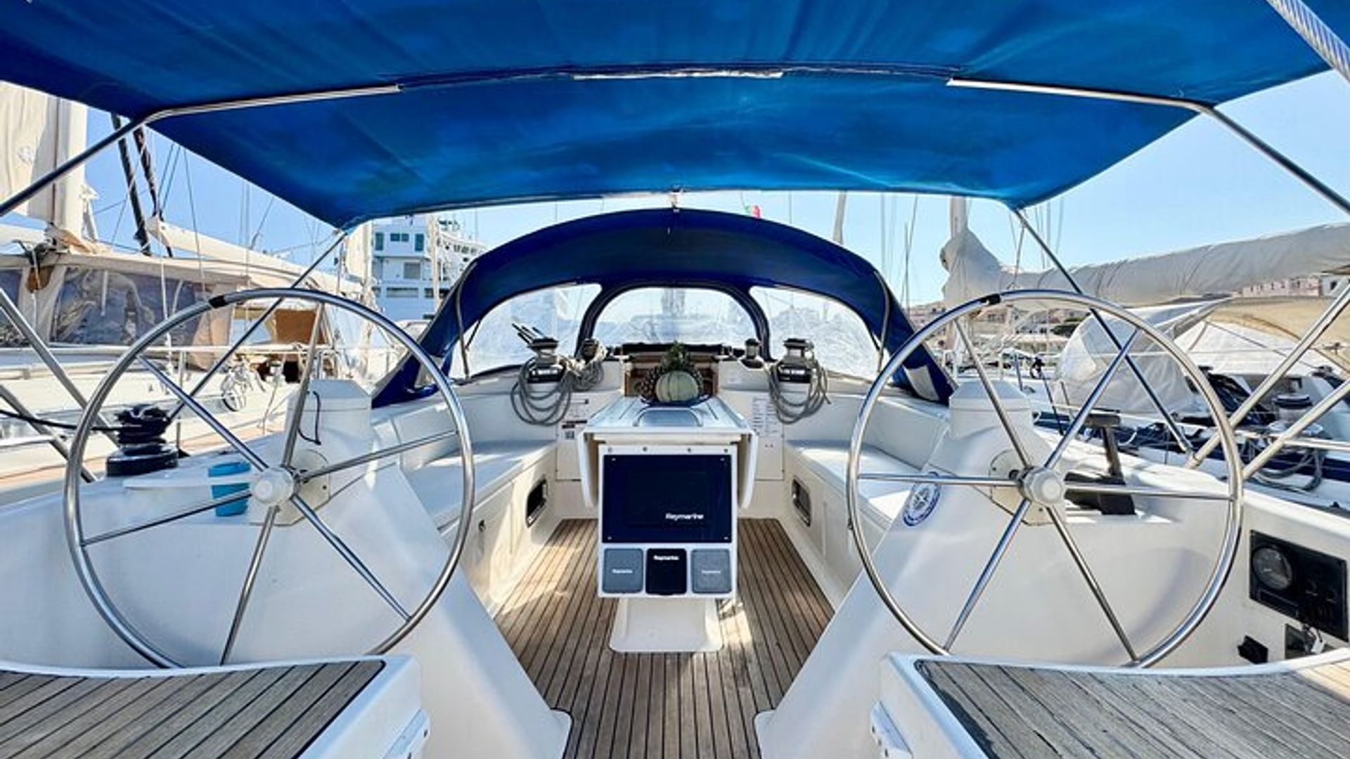 Tour Voilier 15 mt. BATEAU DE LA MADDALENA Archipel (Îles)