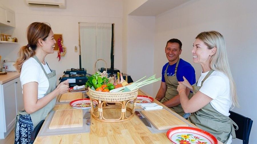 Patong Unique Private Thai Cooking Experience with Chef Care