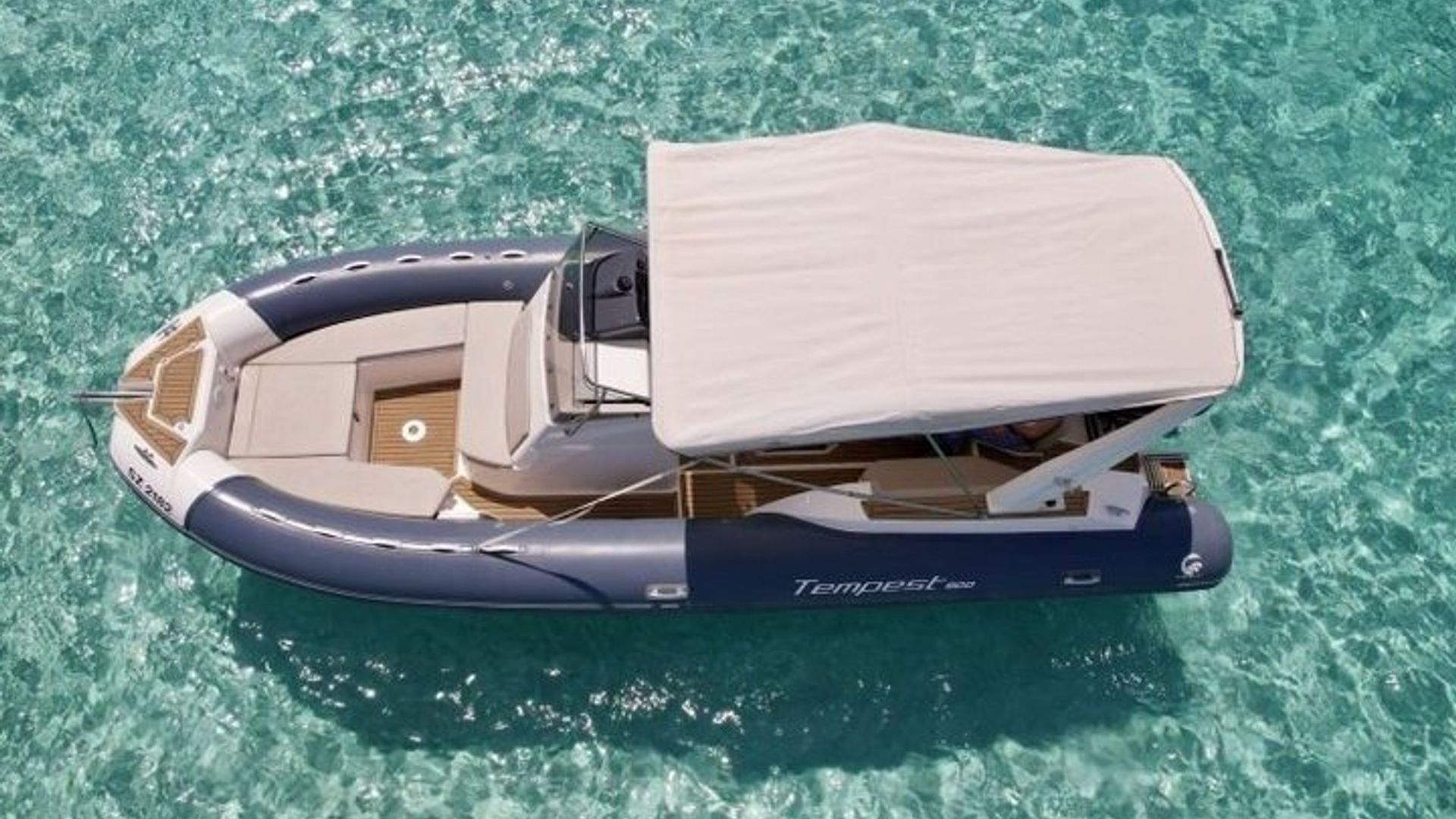 Private cruise Lavezzi Islands exclusive caves and swimming
