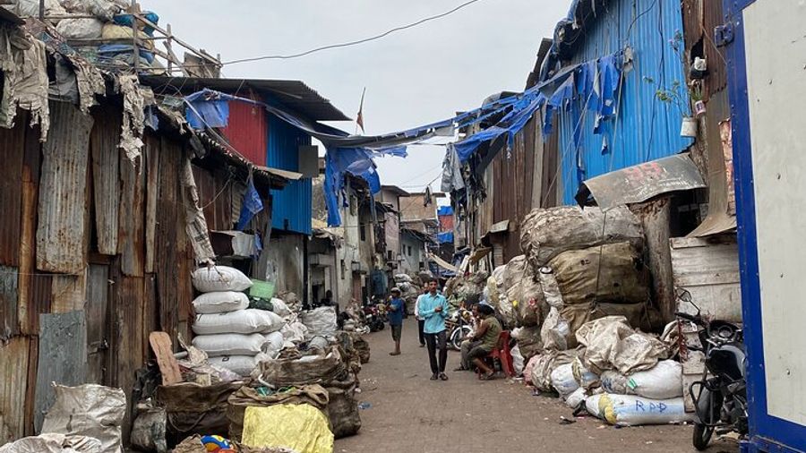 Dharavi Slum tour in Mumbai by local resident